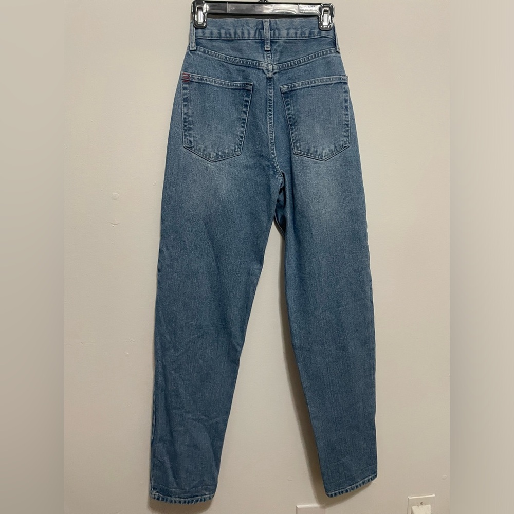 BDG Jeans - Picture 4 of 5